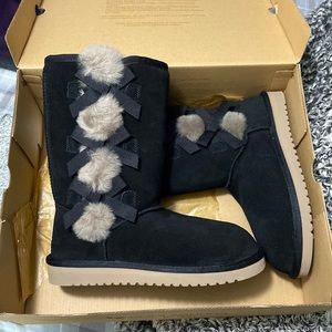 Koolaburra by UGG boots